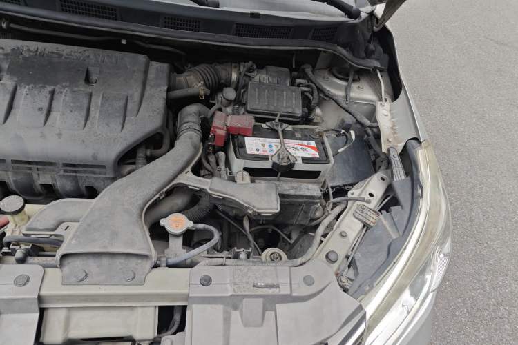 Used Venucia D50 2012 1.6L Automatic Prestige Edition Engine Bay Left