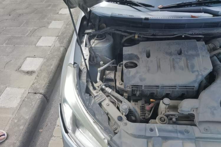 Used Venucia D50 2012 1.6L Manual Comfort Edition Engine Bay Right