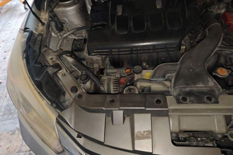 Used Venucia D50 2012 1.6L Manual Comfort Edition Engine Bay Right