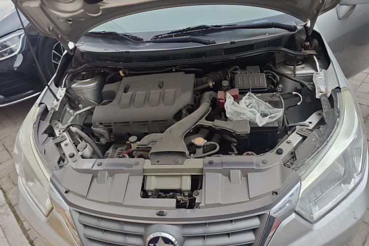 Used Venucia D50 2012 1.6L Manual Comfort Edition Engine Bay