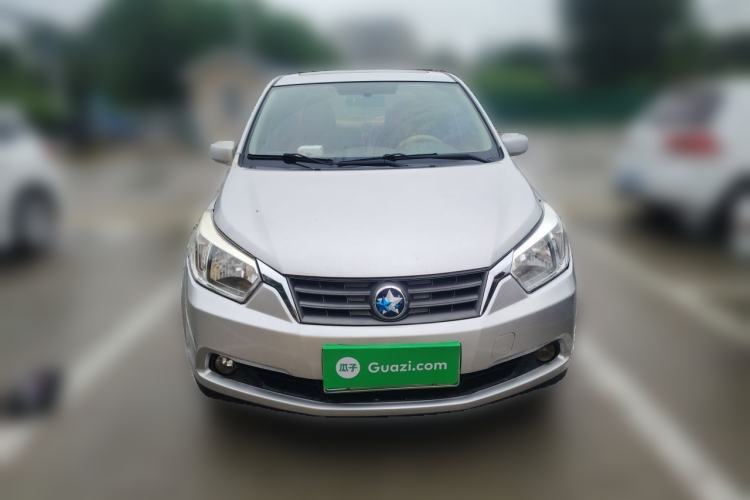 Used Venucia D50 2012 1.6L Manual Luxury Edition Front
