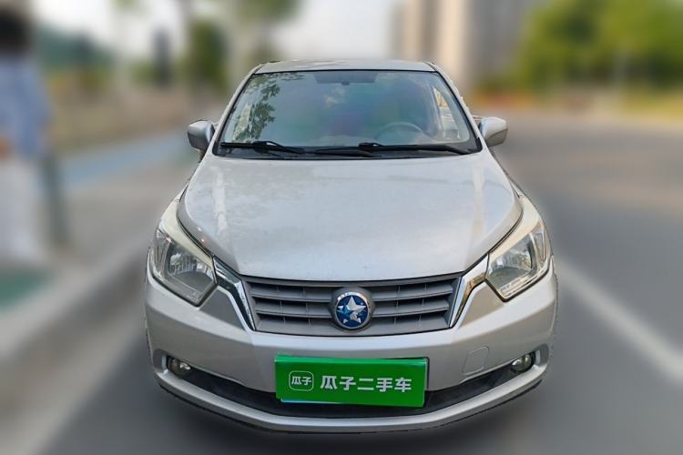 Used Venucia D50 2012 1.6L Manual Comfort Edition Front