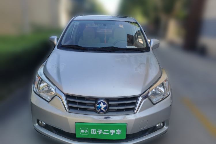 Used Venucia D50 2012 1.6L Manual Luxury Edition Front