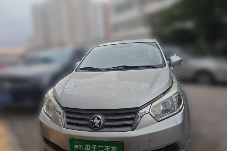 Used Venucia D50 2012 1.6L Manual Comfort Edition Front