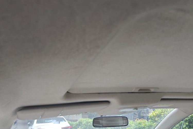 Used Venucia D50 2012 1.6L Automatic Prestige Edition Headliner