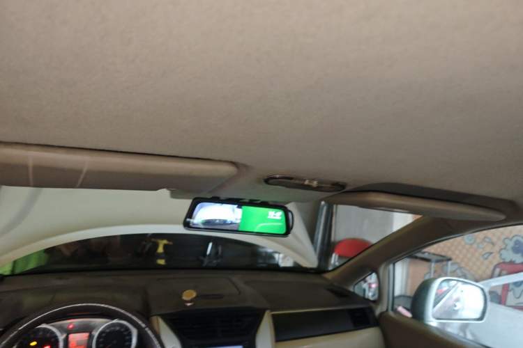 Used Venucia D50 2012 1.6L Manual Comfort Edition Headliner