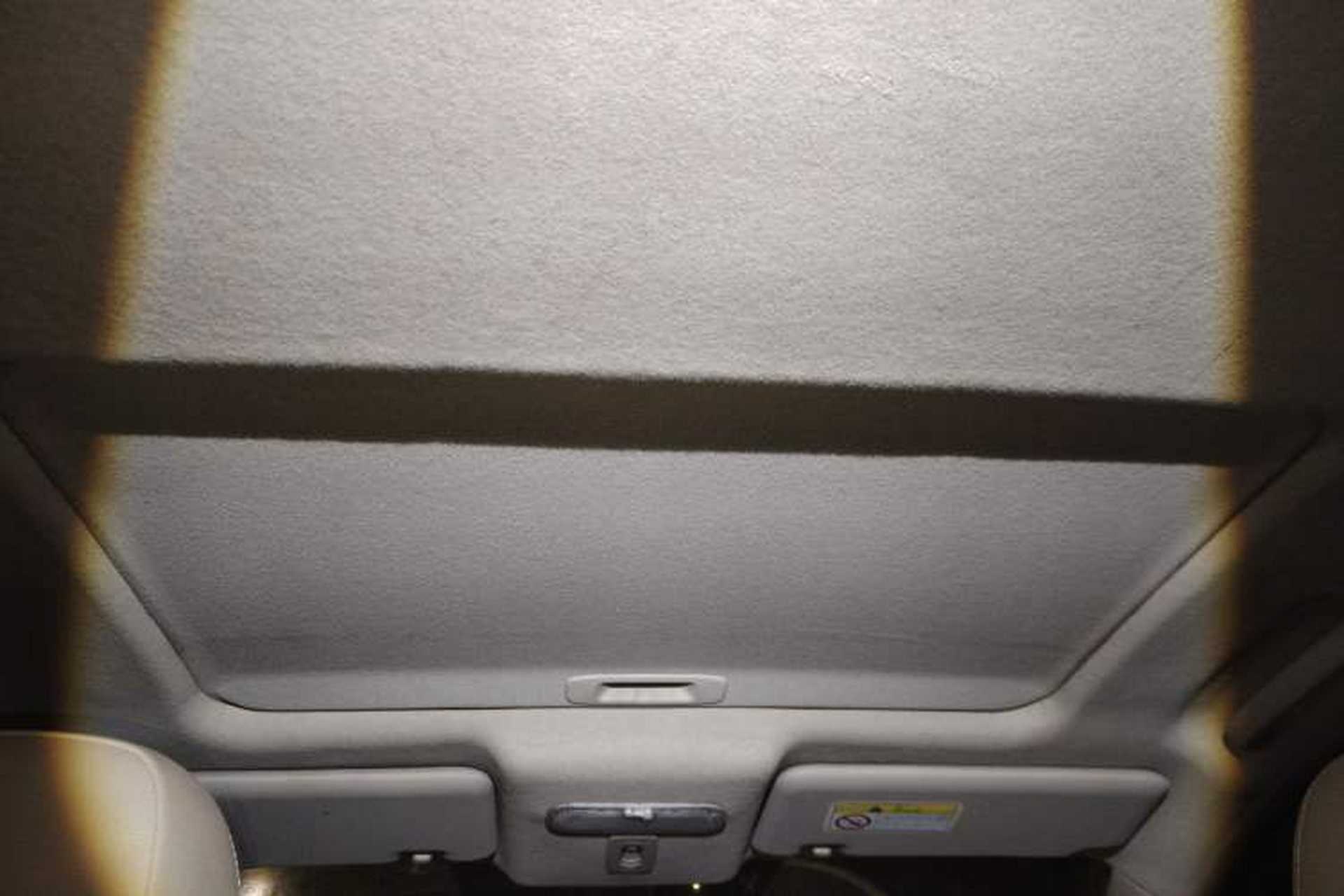 Used Venucia D50 2012 1.6L Manual Luxury Edition Headliner