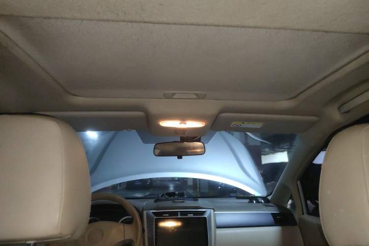 Used Venucia D50 2012 1.6L Manual Luxury Edition Headliner