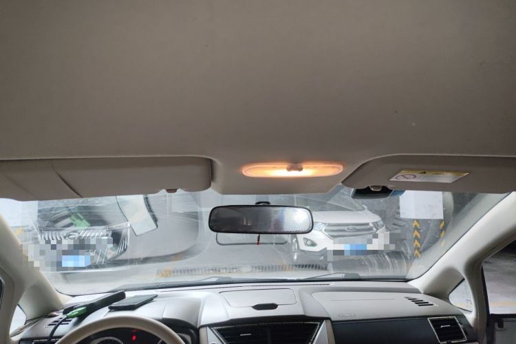 Used Venucia D50 2012 1.6L Manual Comfort Edition Headliner