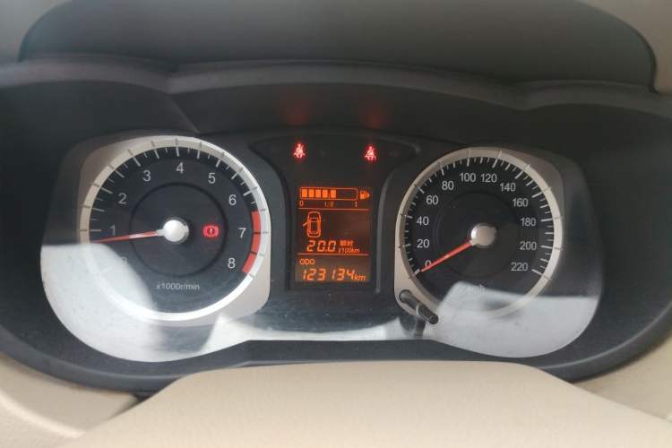 Used Venucia D50 2012 1.6L Manual Luxury Edition Instrument Cluster