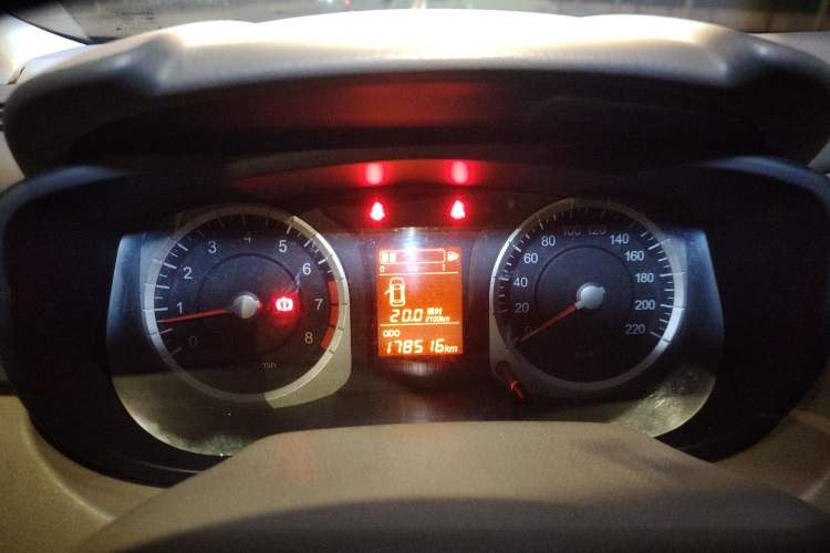 Used Venucia D50 2012 1.6L Manual Luxury Edition Instrument Cluster