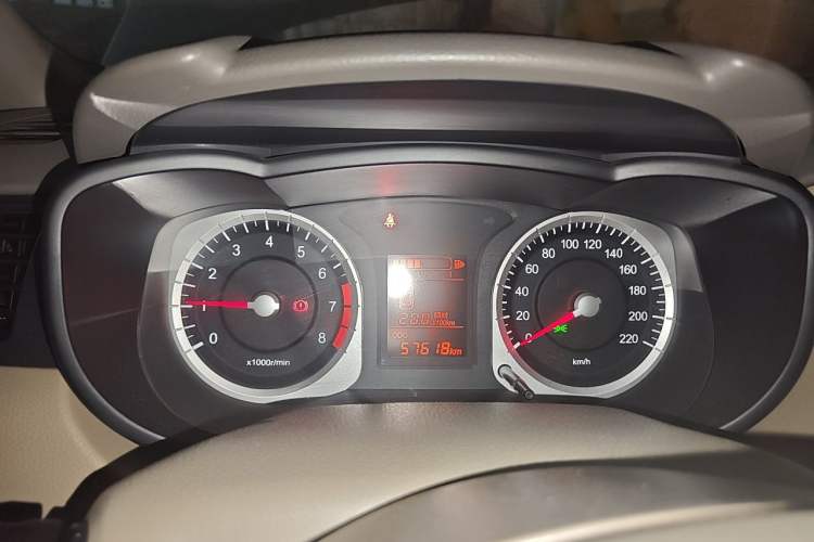 Used Venucia D50 2012 1.6L Manual Comfort Edition Instrument Cluster
