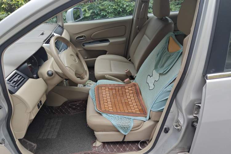 Used Venucia D50 2012 1.6L Automatic Prestige Edition Left Front Seat