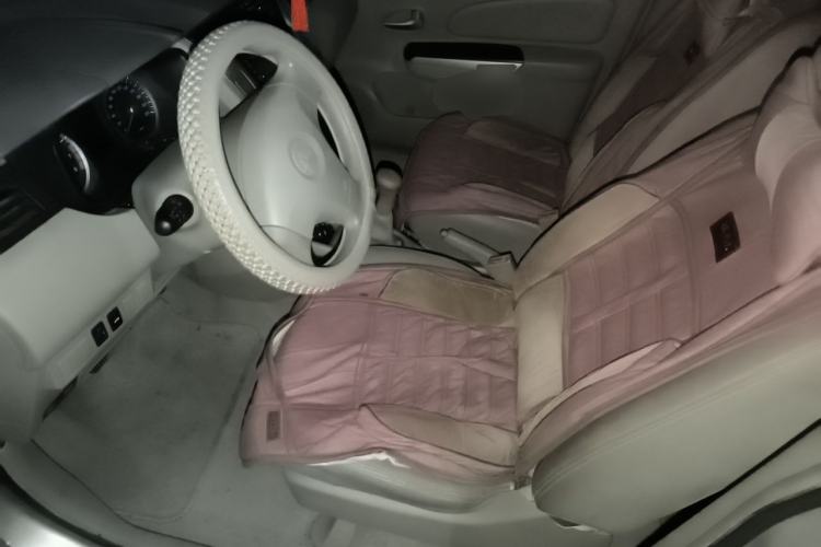Used Venucia D50 2012 1.6L Manual Luxury Edition Left Front Seat