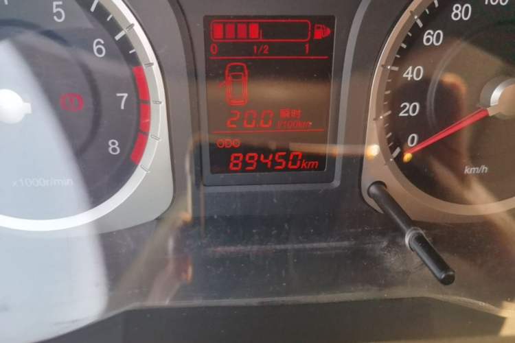 Used Venucia D50 2012 1.6L Manual Comfort Edition Odometer Close Up