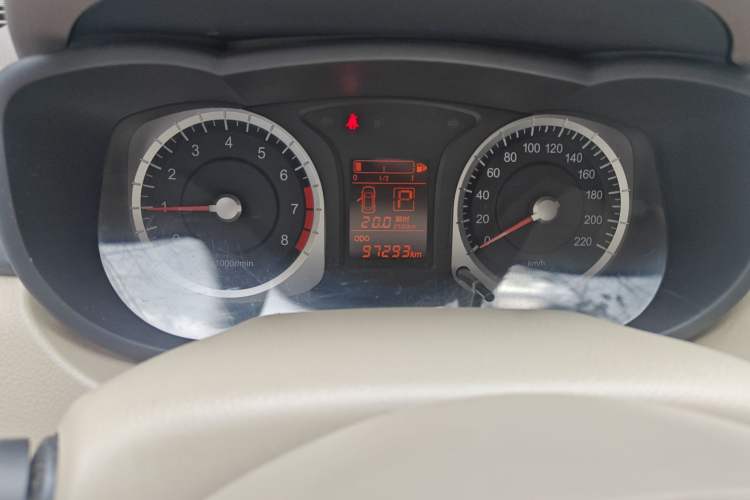 Used Venucia D50 2012 1.6L Automatic Prestige Edition Odometer Close Up