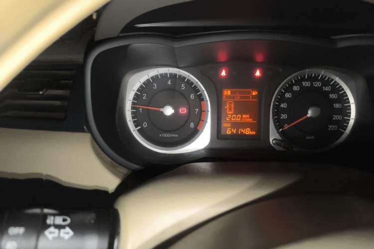 Used Venucia D50 2012 1.6L Manual Luxury Edition Odometer Close Up