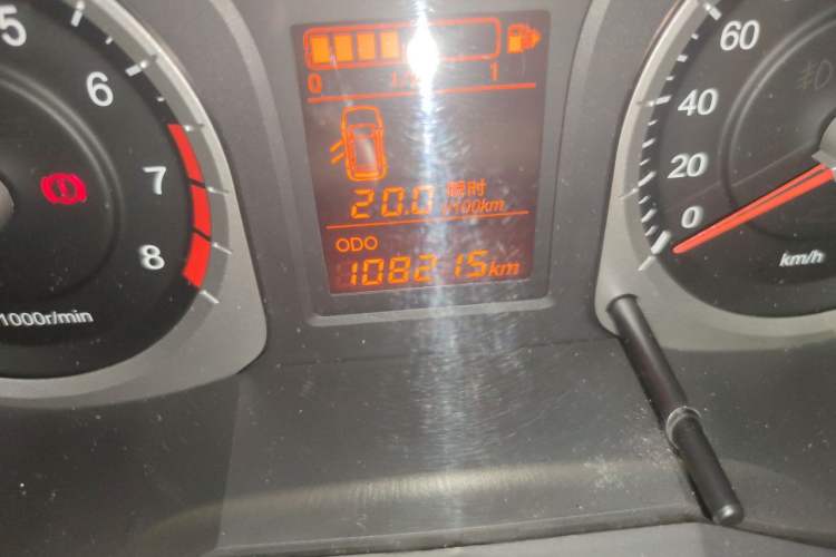Used Venucia D50 2012 1.6L Manual Luxury Edition Odometer Close Up