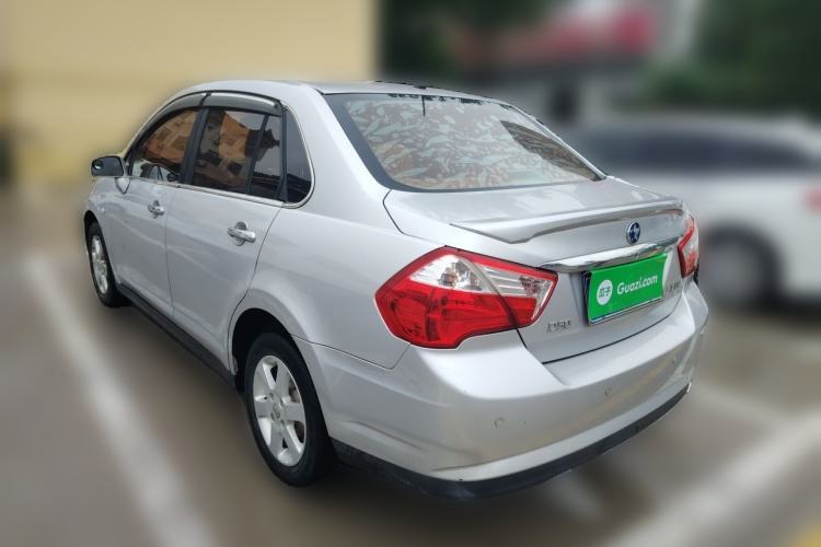 Used Venucia D50 2012 1.6L Manual Luxury Edition Rear Left 45 Deg