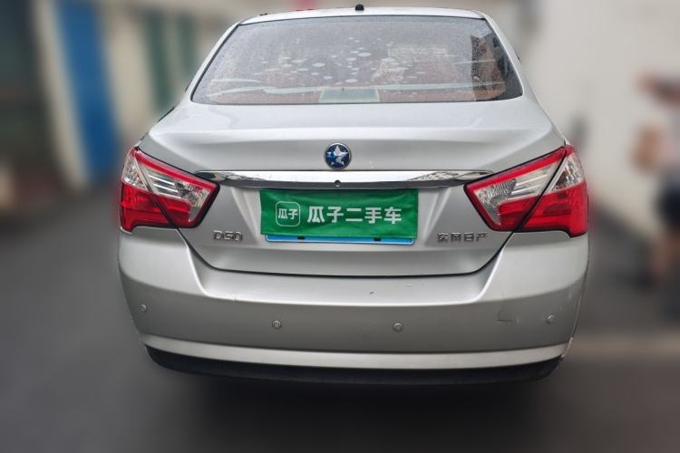 Used Venucia D50 2012 1.6L Manual Luxury Edition Rear