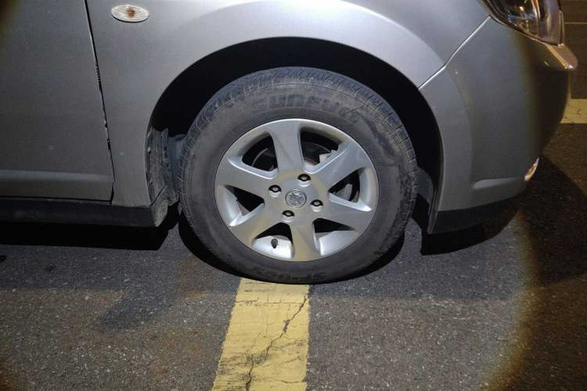 Used Venucia D50 2012 1.6L Manual Luxury Edition Right Front Wheel Hub