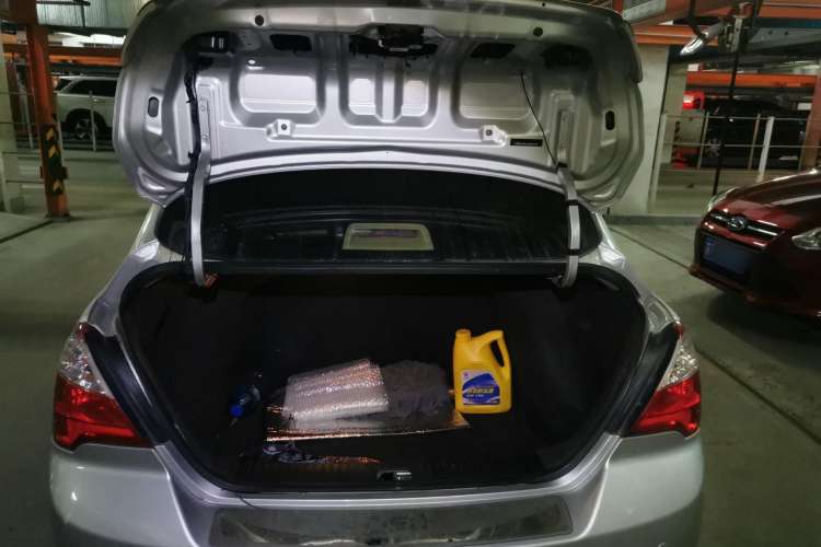Used Venucia D50 2012 1.6L Automatic Prestige Edition Trunk