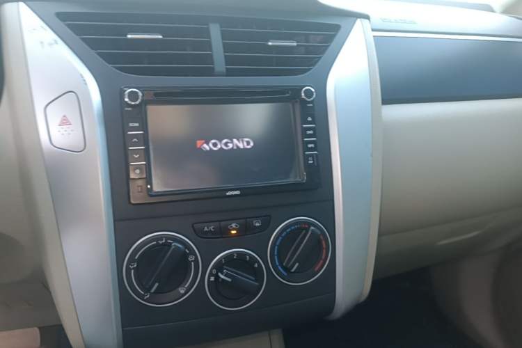 Used Venucia D50 2012 1.6L Manual Luxury Edition Audio And AC Panel
