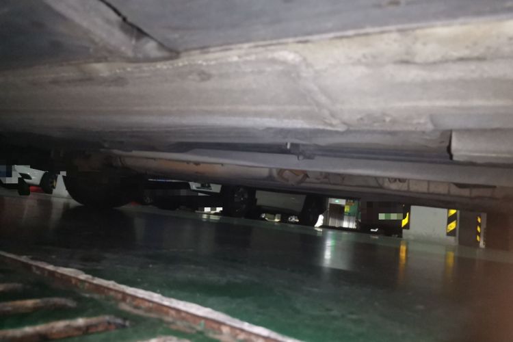 Used Venucia D50 2012 1.6L Manual Comfort Edition Chassis Front Right