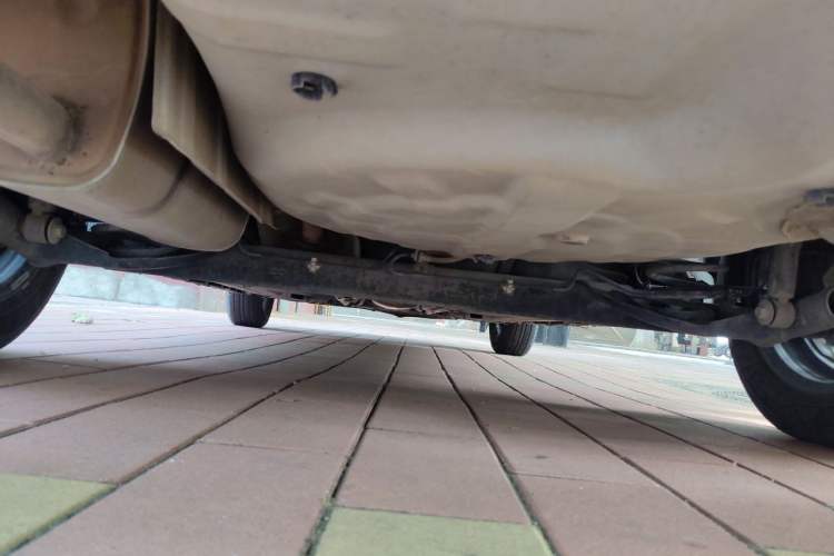 Used Venucia D50 2012 1.6L Manual Comfort Edition Chassis Rear