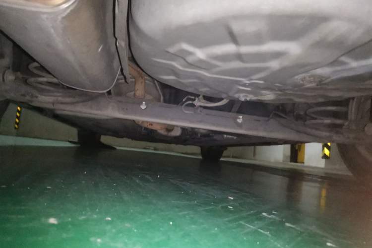 Used Venucia D50 2012 1.6L Manual Comfort Edition Chassis Rear
