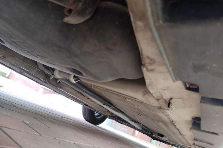 Used Venucia D50 2012 1.6L Manual Comfort Edition Chassis Rear Right