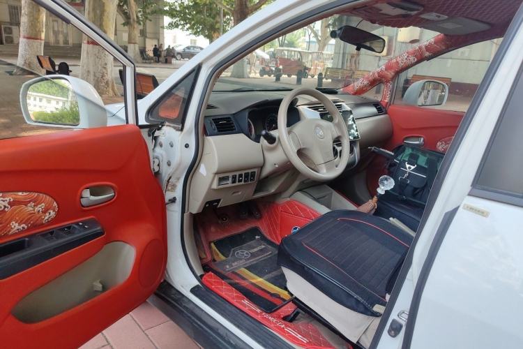 Used Venucia D50 2012 1.6L Manual Comfort Edition Driver Seat