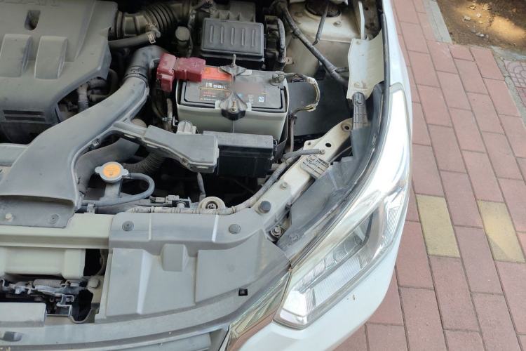 Used Venucia D50 2012 1.6L Manual Comfort Edition Engine Bay Left