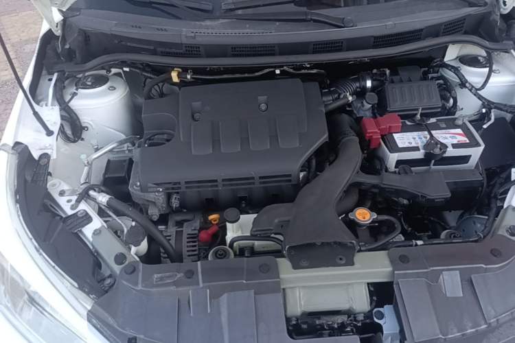 Used Venucia D50 2012 1.6L Manual Luxury Edition Engine Bay Right