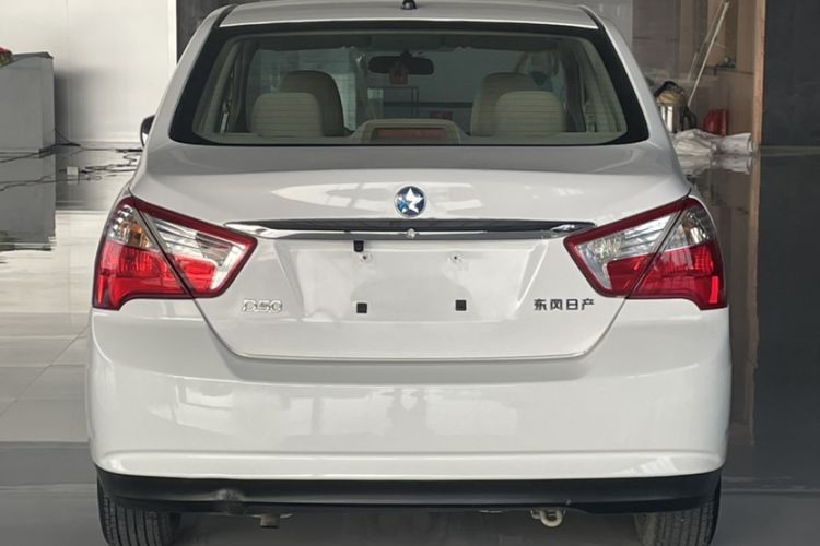 Used Venucia D50 2012 1.6L Automatic Comfort Edition Exterior 2