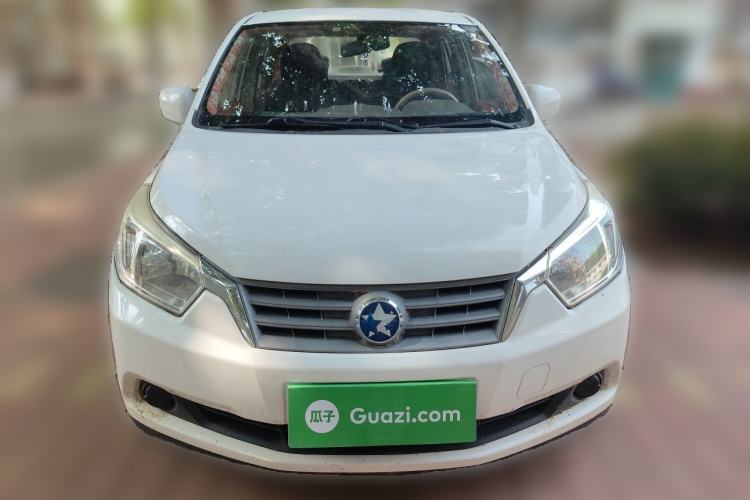 Used Venucia D50 2012 1.6L Manual Comfort Edition Front