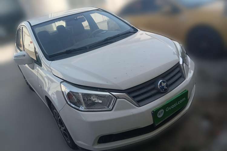 Used Venucia D50 2012 1.6L Manual Comfort Edition Front Right 45 Deg