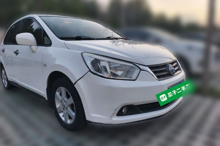 Used Venucia D50 2012 1.6L Manual Luxury Edition Front Right 45 Deg