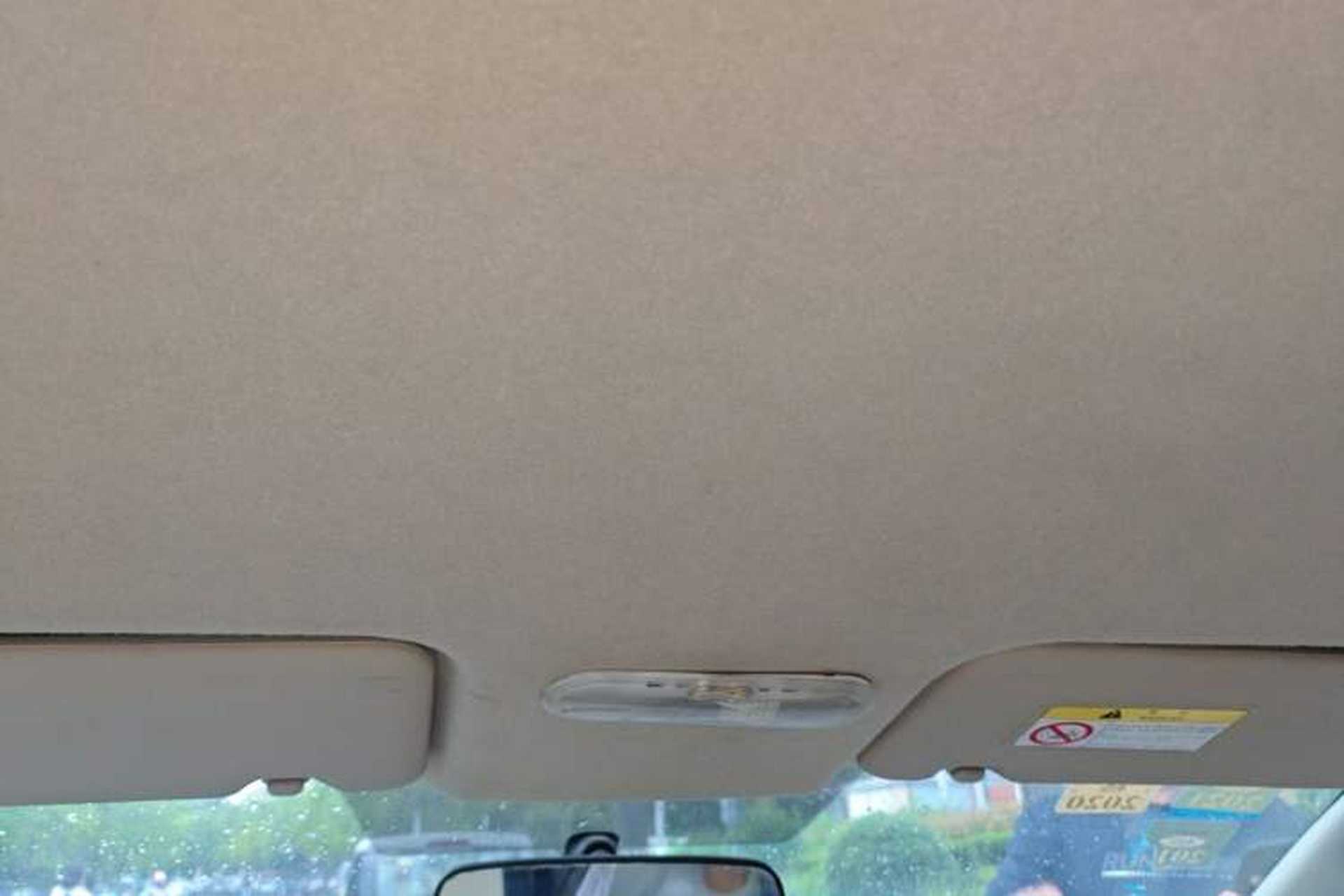 Used Venucia D50 2012 1.6L Manual Comfort Edition Headliner