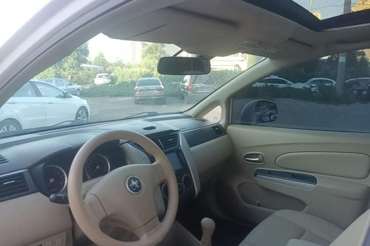 Used Venucia D50 2012 1.6L Manual Luxury Edition Headliner