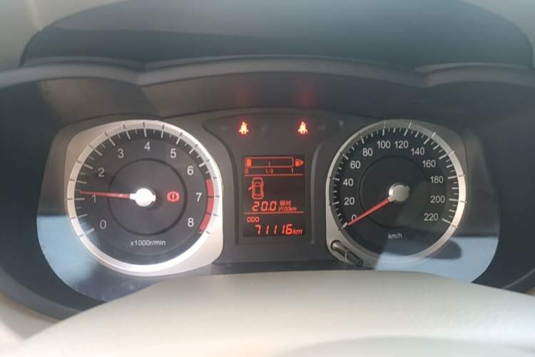 Used Venucia D50 2012 1.6L Manual Luxury Edition Instrument Cluster