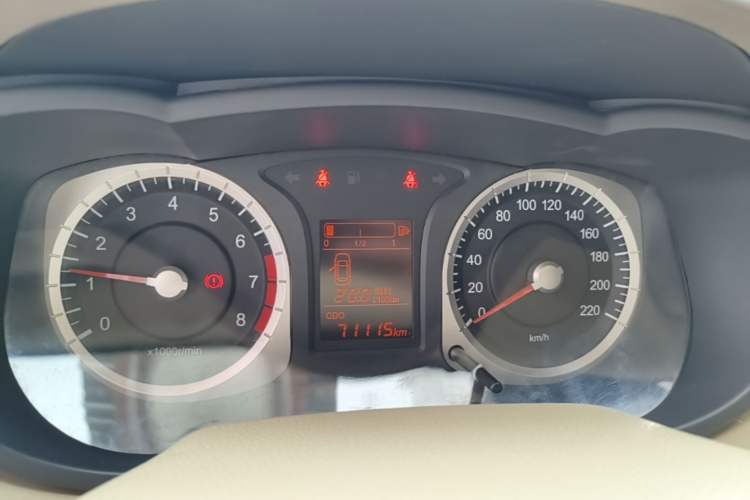 Used Venucia D50 2012 1.6L Manual Luxury Edition Instrument Cluster