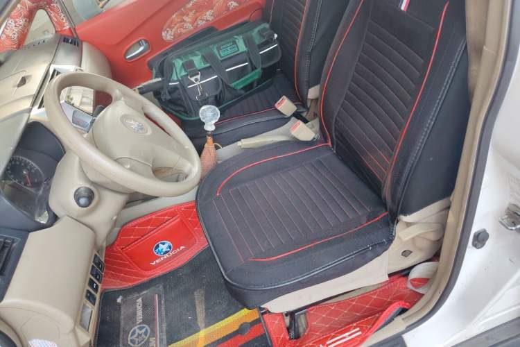 Used Venucia D50 2012 1.6L Manual Comfort Edition Left Front Seat
