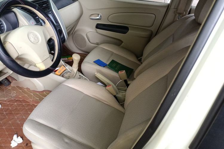 Used Venucia D50 2012 1.6L Manual Comfort Edition Left Front Seat