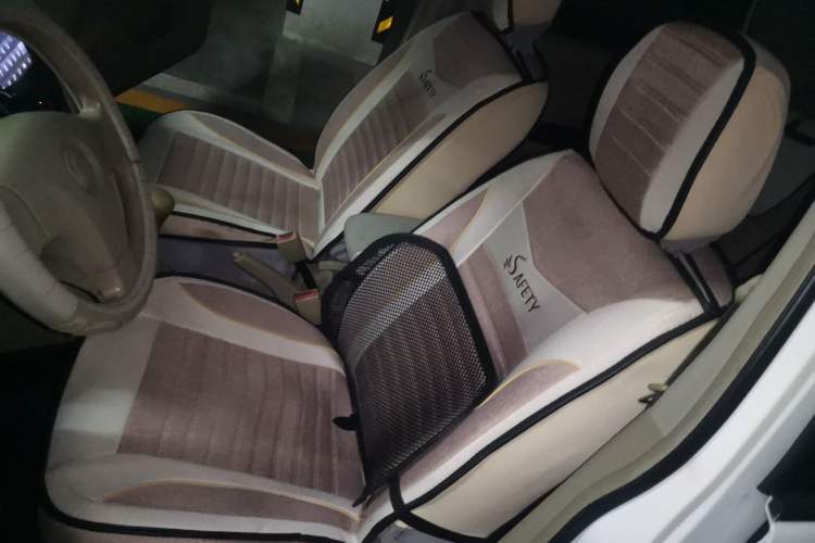 Used Venucia D50 2012 1.6L Manual Comfort Edition Left Front Seat