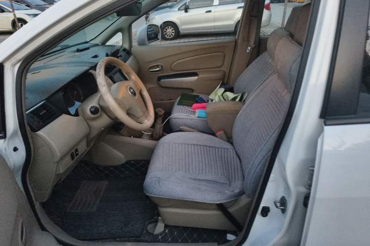 Used Venucia D50 2012 1.6L Manual Luxury Edition Left Front Seat