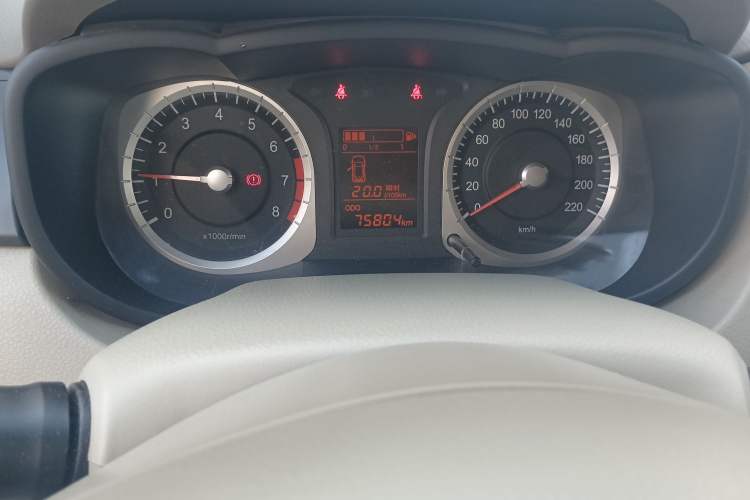 Used Venucia D50 2012 1.6L Manual Comfort Edition Odometer Close Up