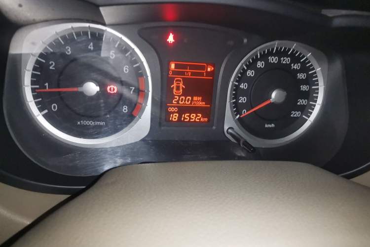 Used Venucia D50 2012 1.6L Manual Comfort Edition Odometer Close Up