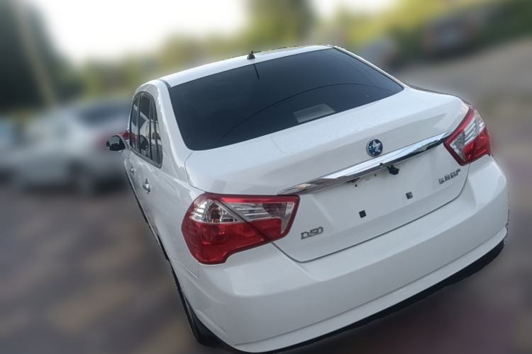 Used Venucia D50 2012 1.6L Manual Luxury Edition Rear Left 45 Deg
