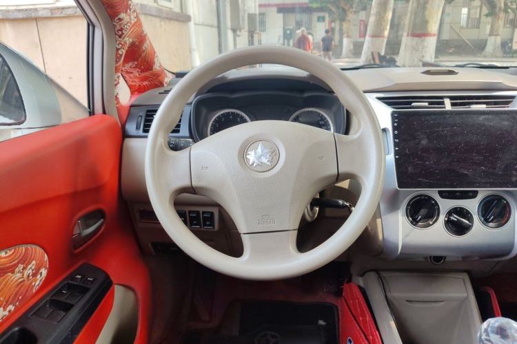 Used Venucia D50 2012 1.6L Manual Comfort Edition Steering Wheel